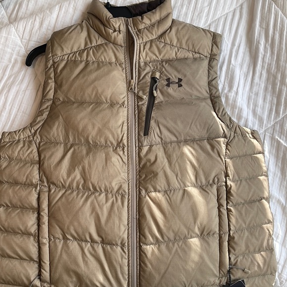 Brand new Under Armour vest! - Picture 1 of 3